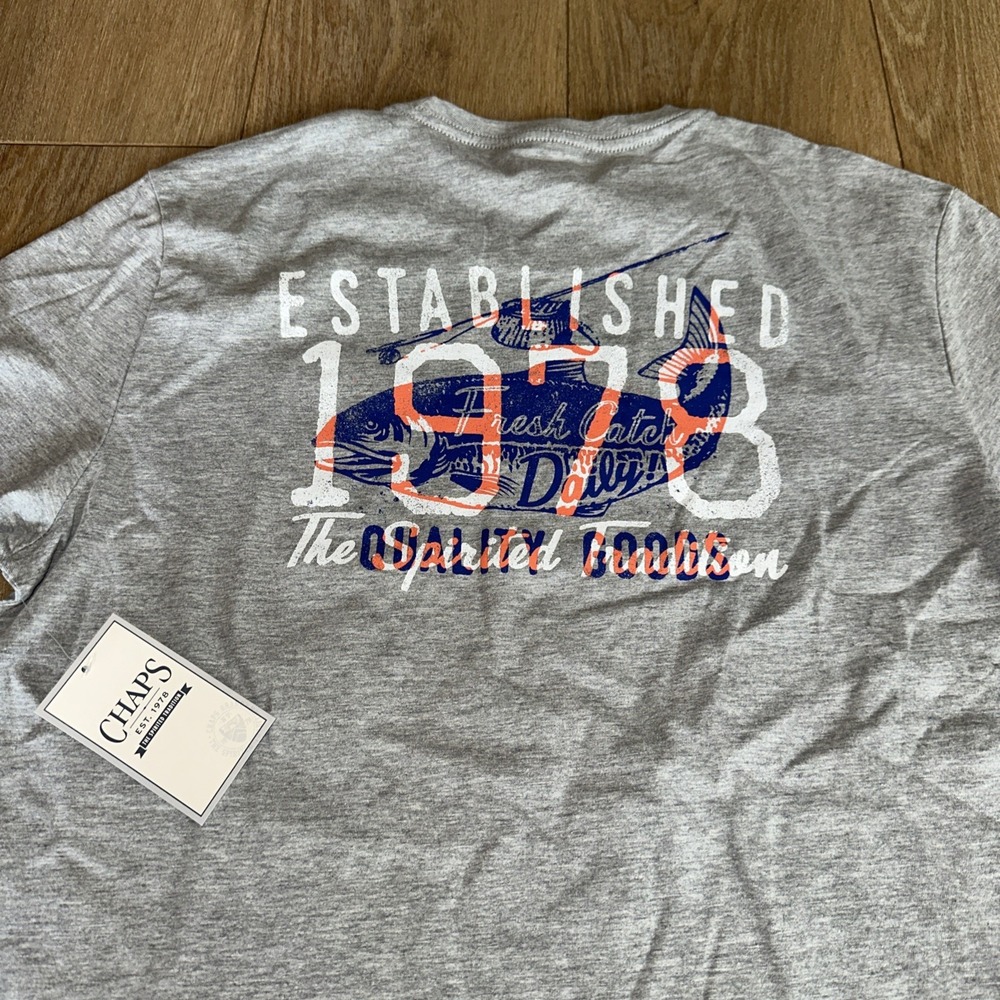 Chaps Mens Graphic T-Shirt Medium Light Grey Heather Fresh Catch Daily CM14SK957
